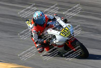 media/Mar-21-2025-CVMA Friday Practice (Fri) [[30cd4fe323]]/3-Racer 2/Session 2 (Bowl)/